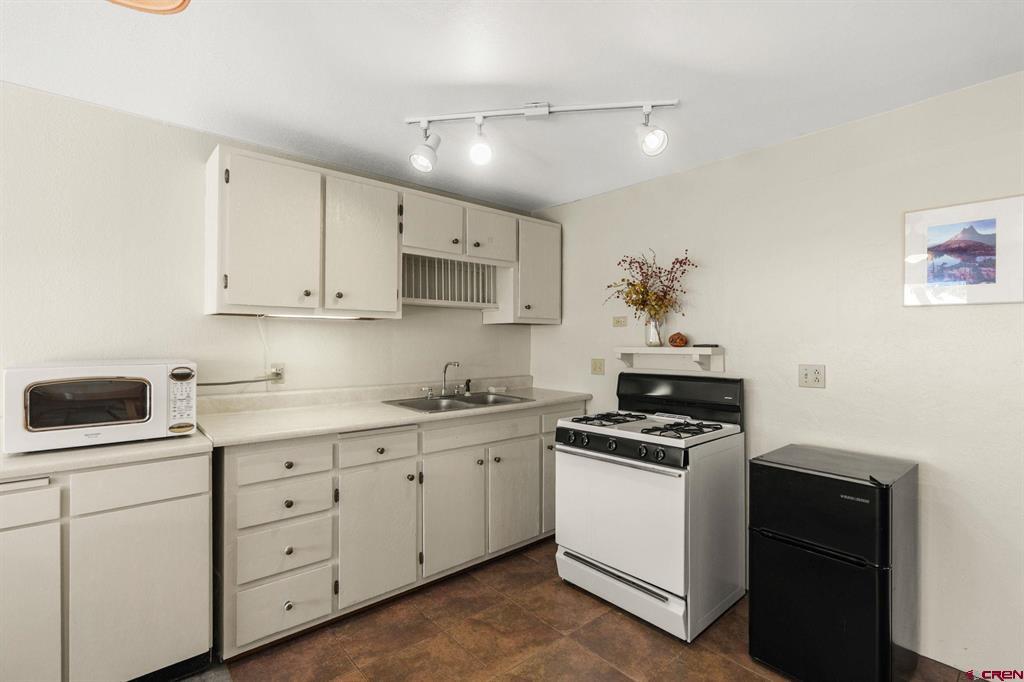446 Bauer Avenue Mancos CO 81328