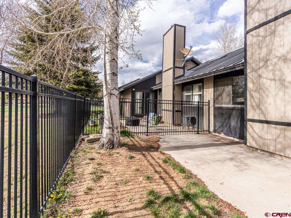 114 Camino Del Rio Gunnison CO 81230
