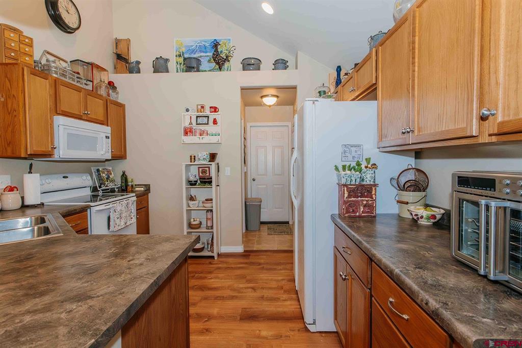 1333 Excelsior Creek Avenue Montrose CO 81401