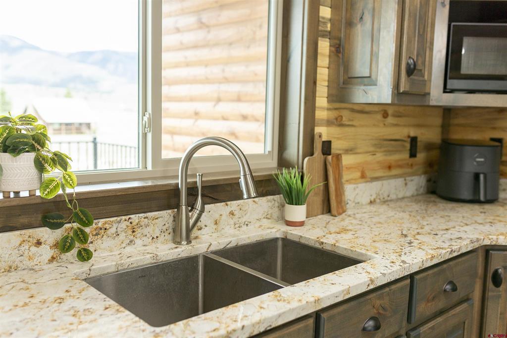 431 River Drive Creede CO 81130