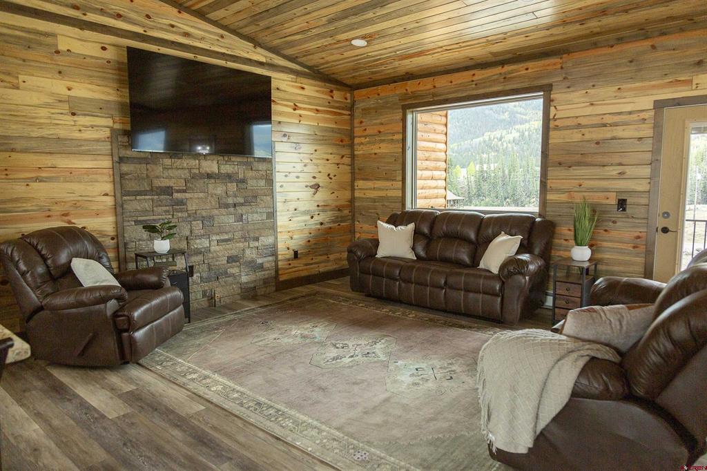 431 River Drive Creede CO 81130