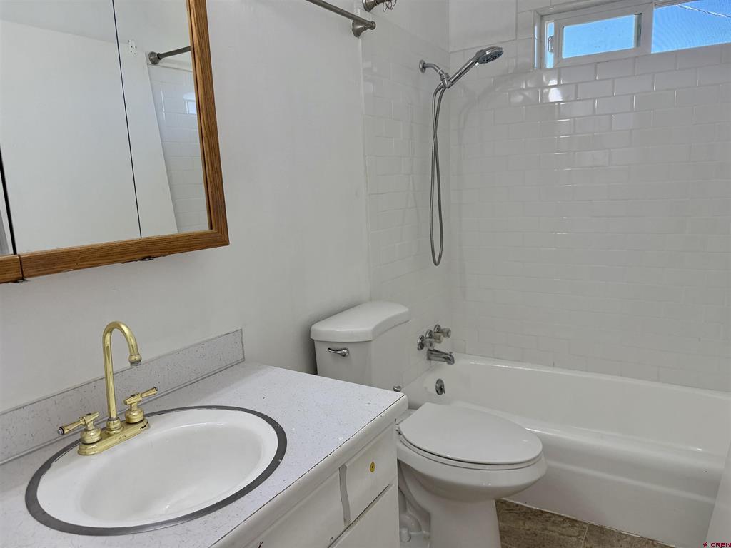 1017 York Street Montrose CO 81401