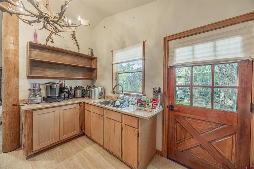 338 N Stough Avenue Montrose CO 81401