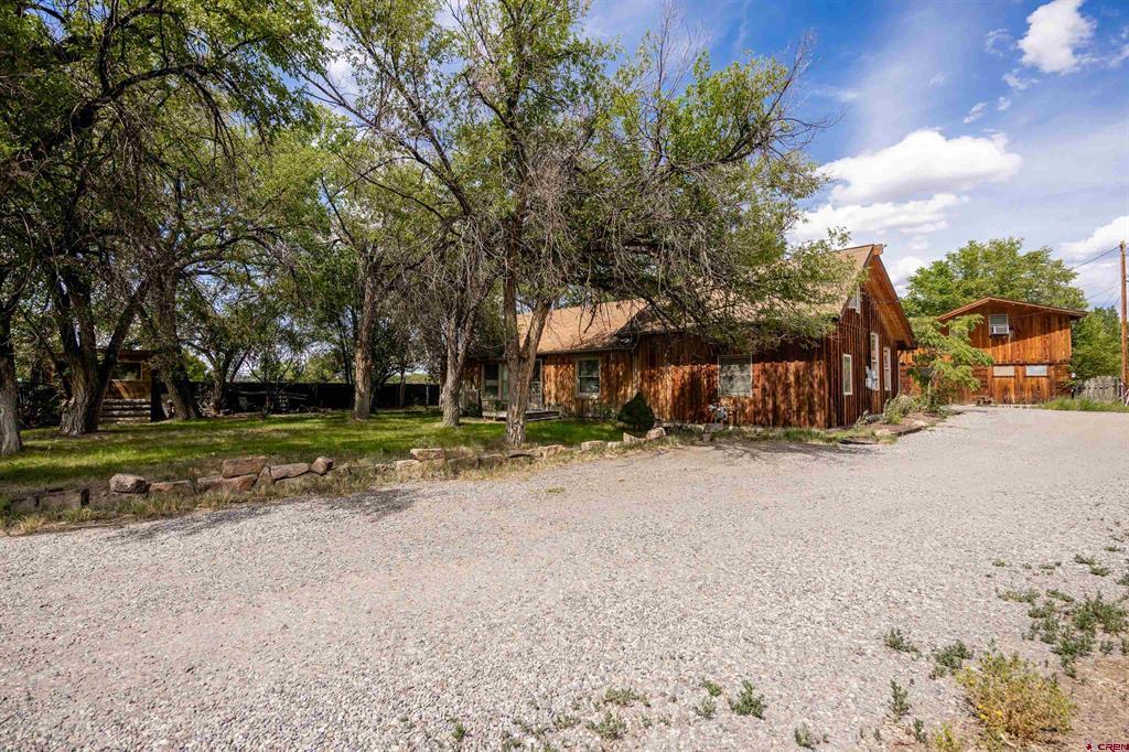 338 N Stough Avenue Montrose CO 81401