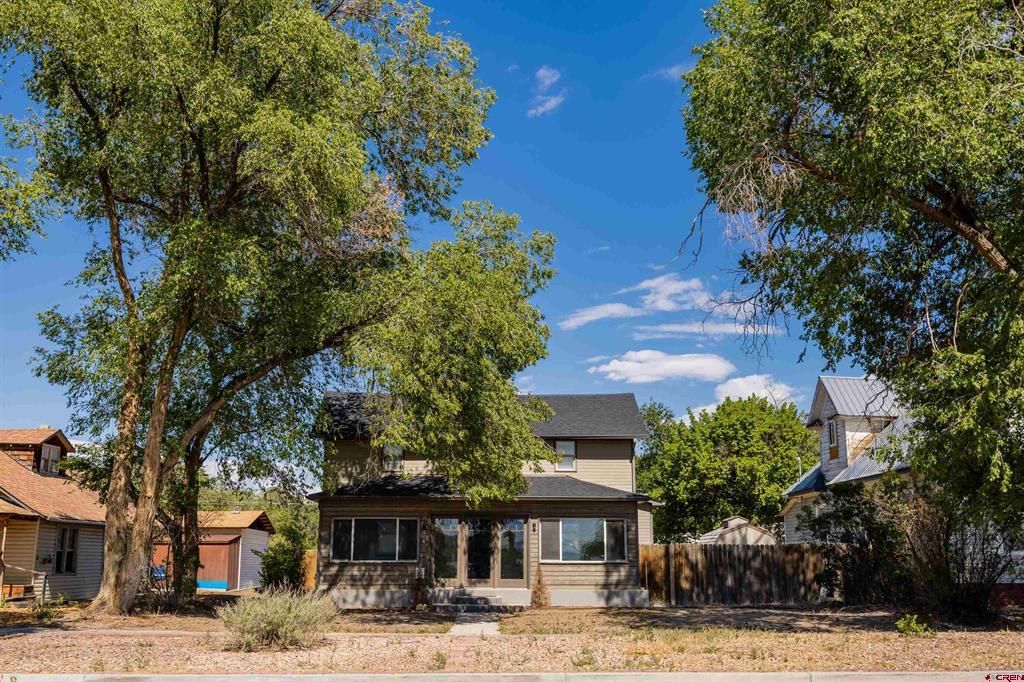 806 N Park Avenue Montrose CO 81401