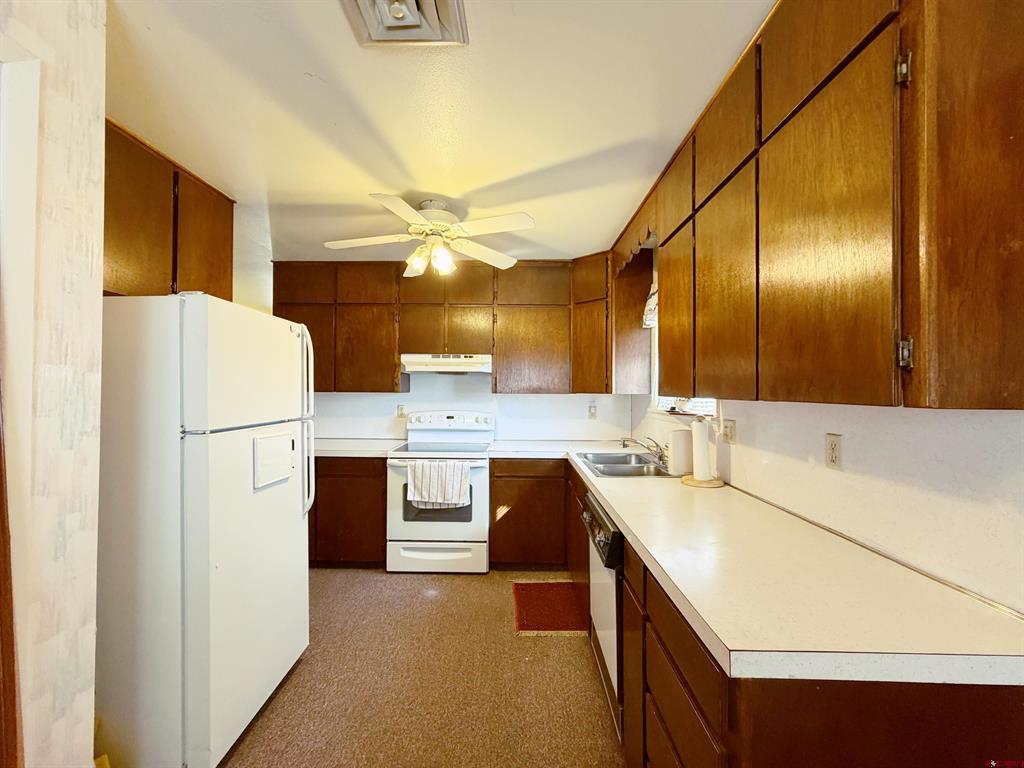 801 S 7th Street Montrose CO 81401
