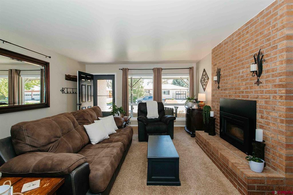 1406 Sherwood Drive Montrose CO 81401