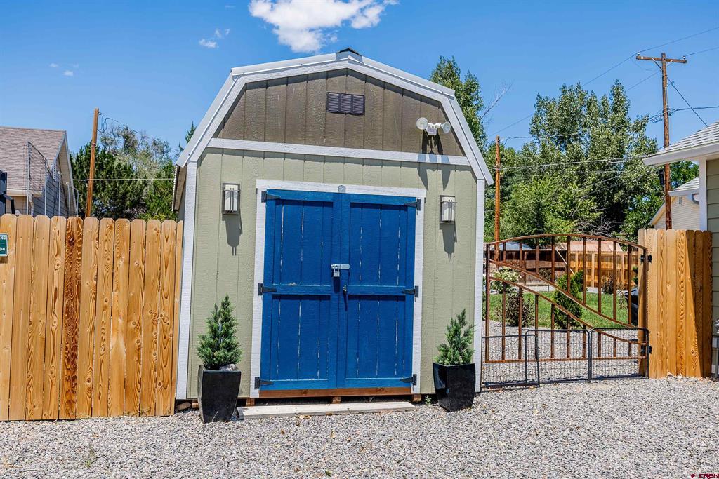 937 S 10th Street Montrose CO 81401