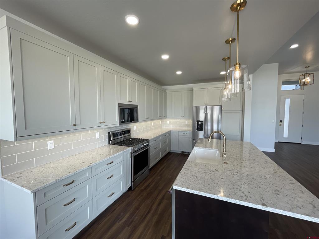 639 Sanctuary Drive Montrose CO 81403