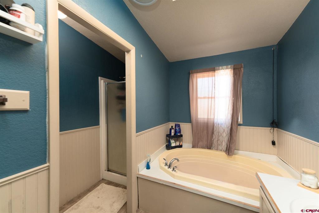 1270 Wagon Road Montrose CO 81401