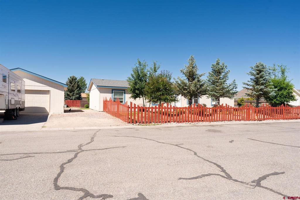 1270 Wagon Road Montrose CO 81401