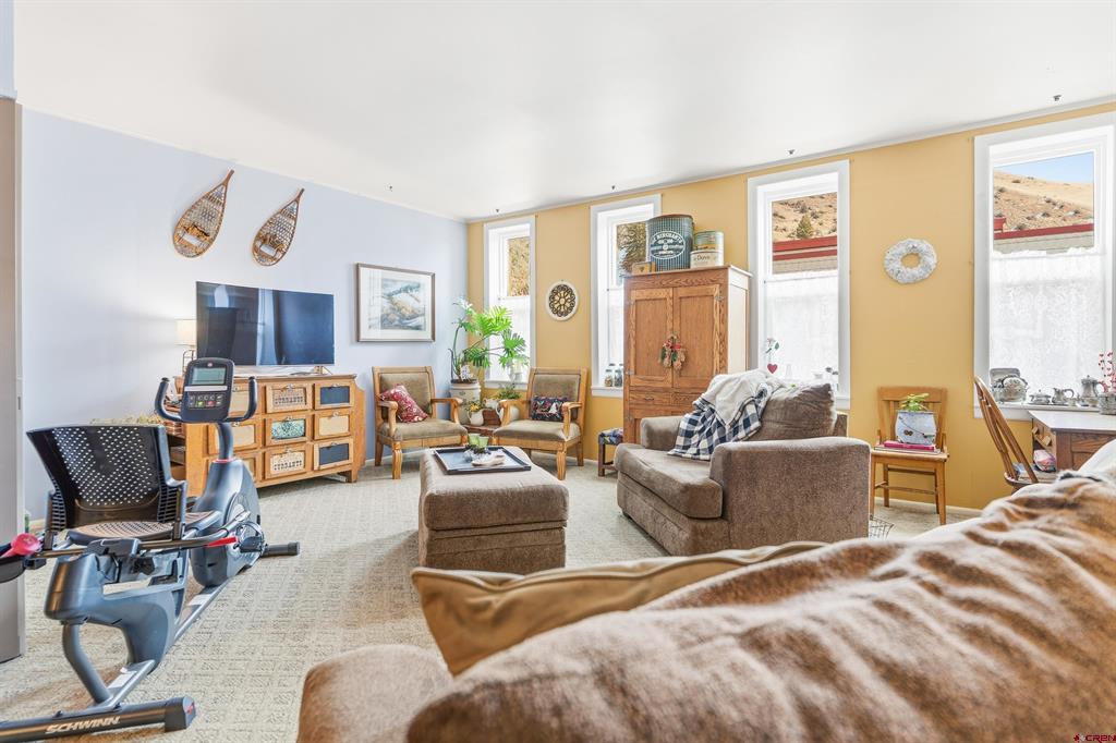 129 N Main Street Creede CO 81130