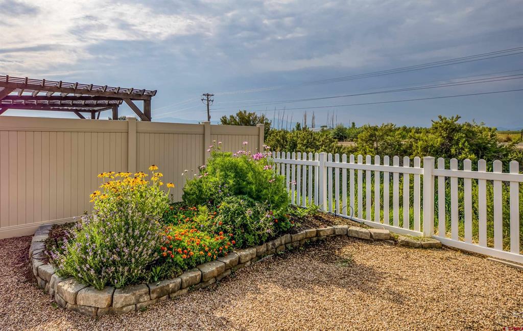 3038 Glacier Drive Montrose CO 81401