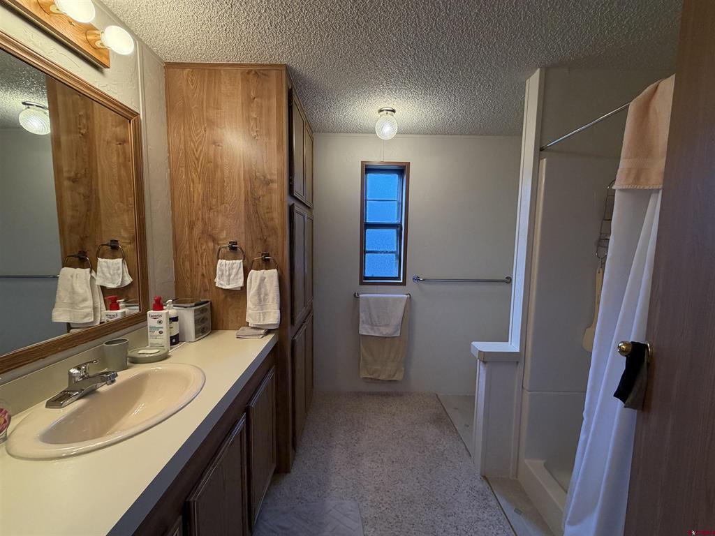 383 S Hillcrest Montrose CO 81401