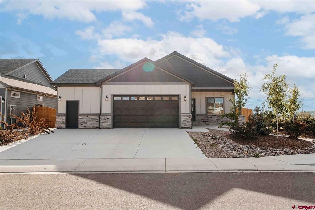 1549 Excelsior Creek Avenue Montrose CO 81401
