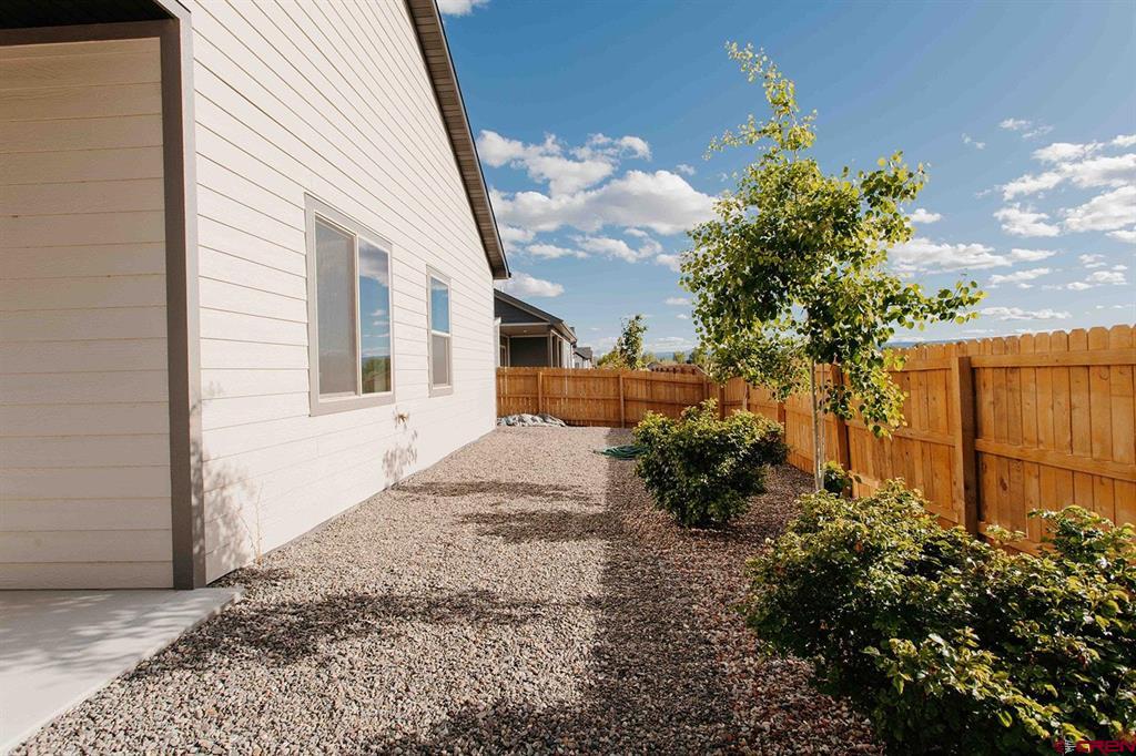 1549 Excelsior Creek Avenue Montrose CO 81401