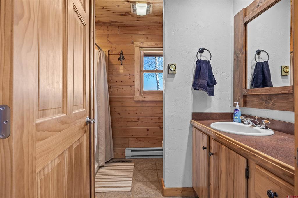 382 Sugar Bush Lane Montrose CO 81403