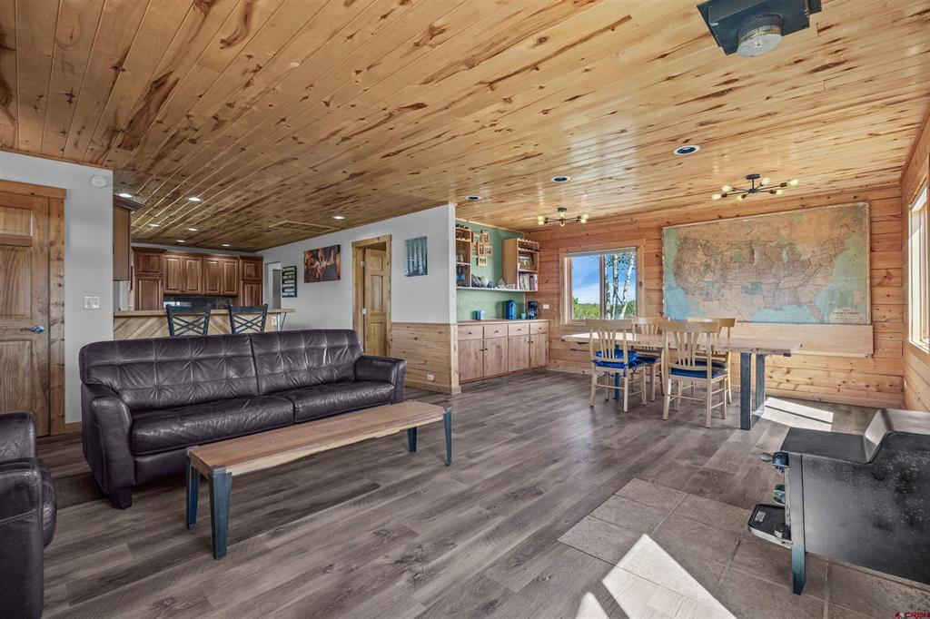 382 Sugar Bush Lane Montrose CO 81403