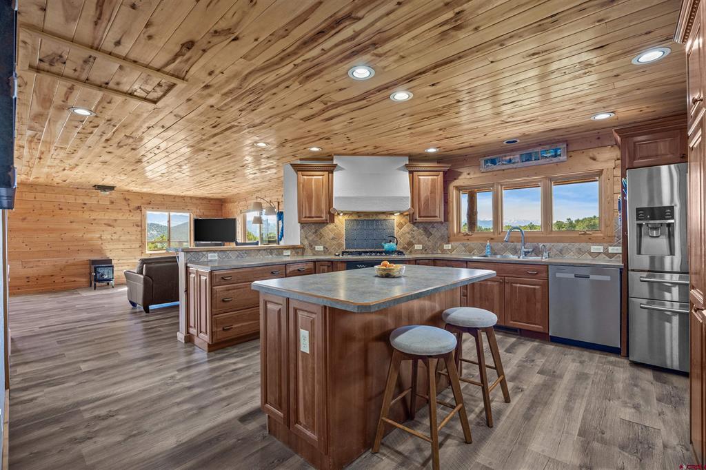 382 Sugar Bush Lane Montrose CO 81403