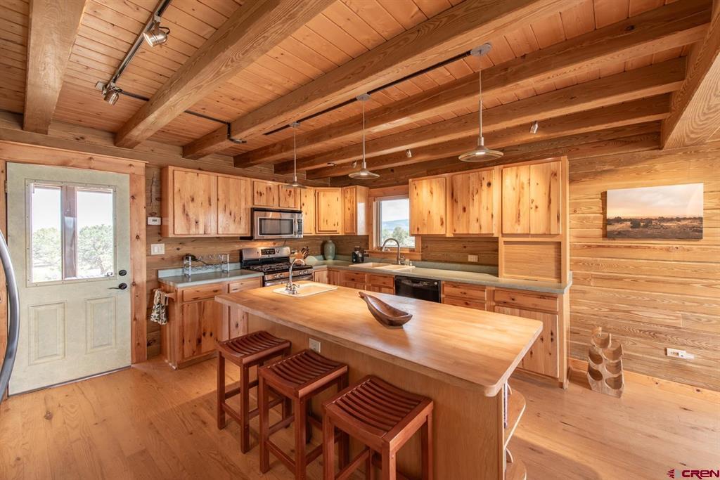 830 Tiyoweh Trail Montrose CO 81403