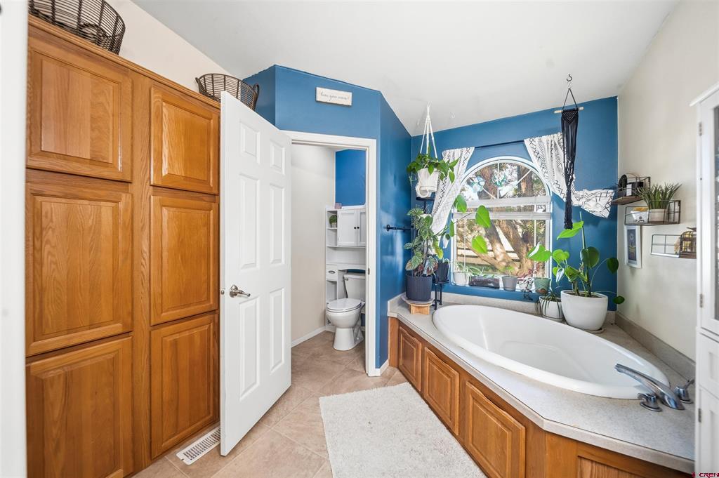 62484 Popular R Montrose CO 81403