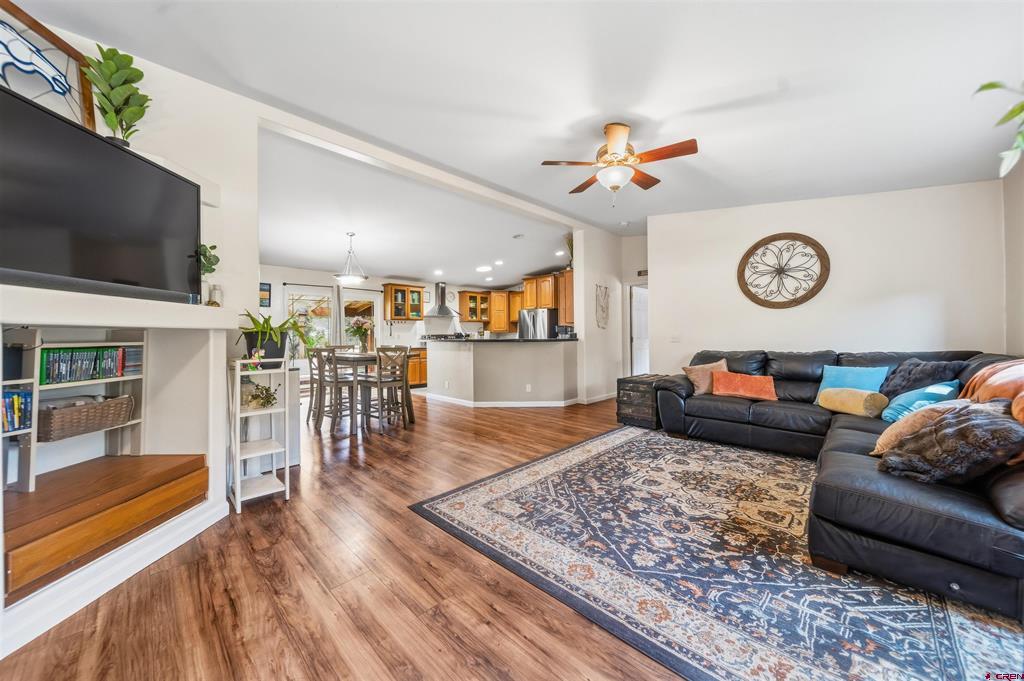 62484 Popular R Montrose CO 81403