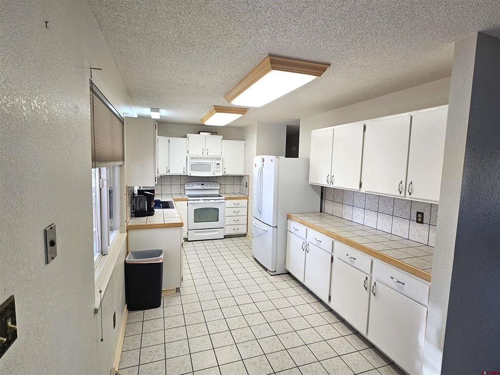 2020 Essex Street Montrose CO 81401