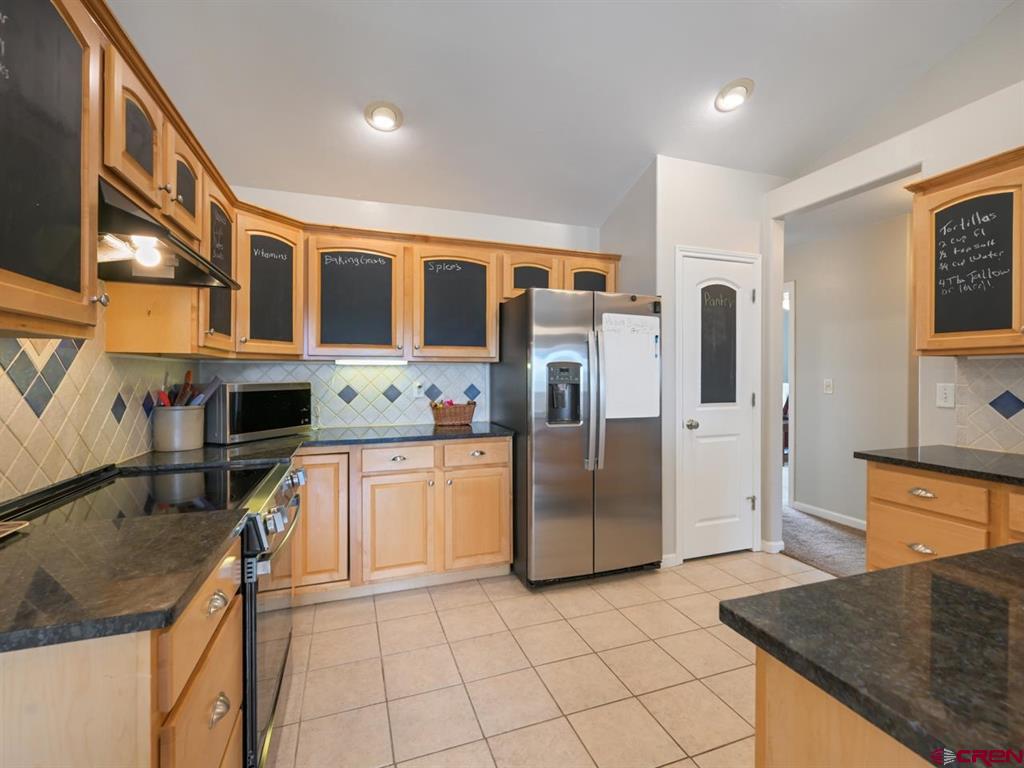 3165 Crows Nest Court Montrose CO 81401