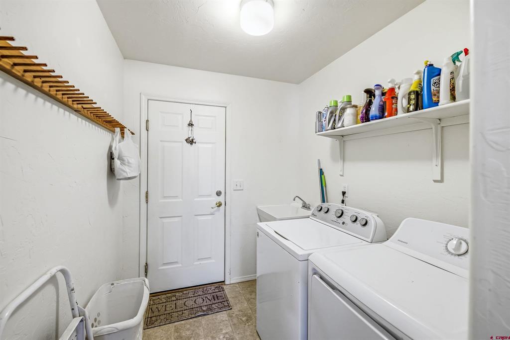 1715 Alder Montrose CO 81401