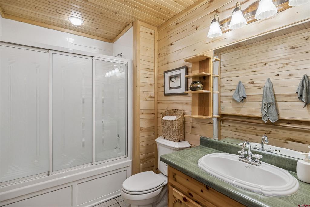 1100 Soaring Eagle Court Chromo CO 81128