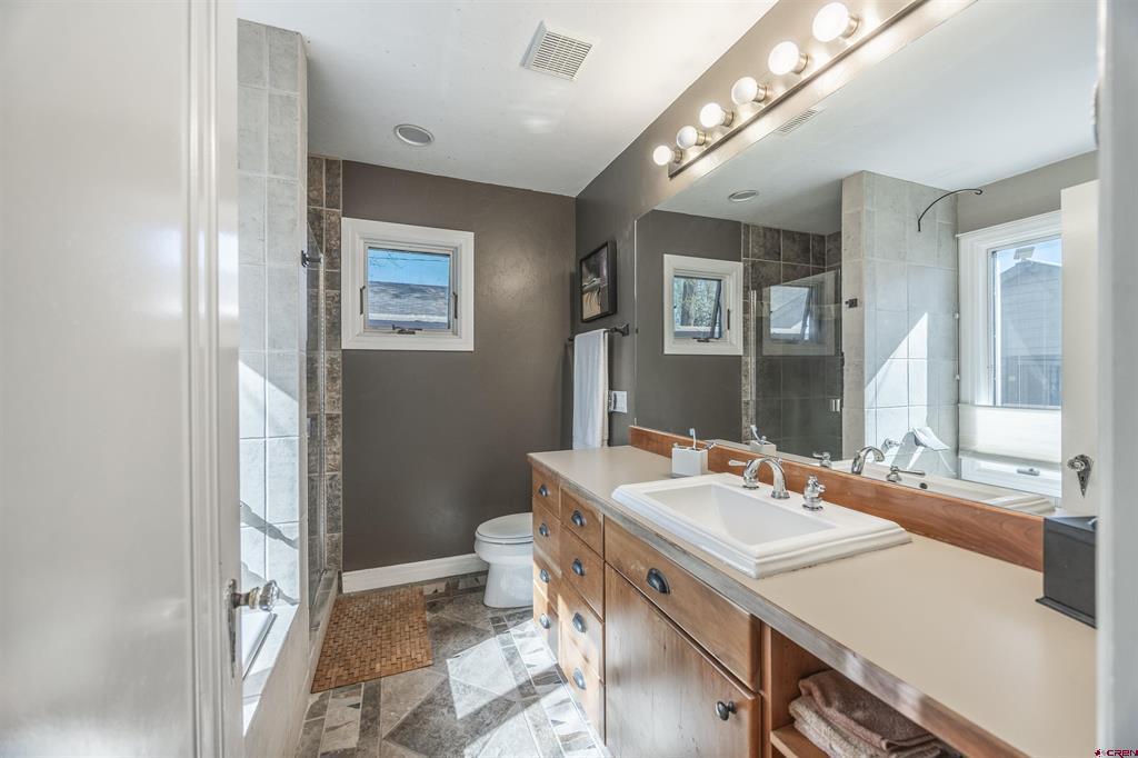 1146 S 2nd Montrose CO 81401