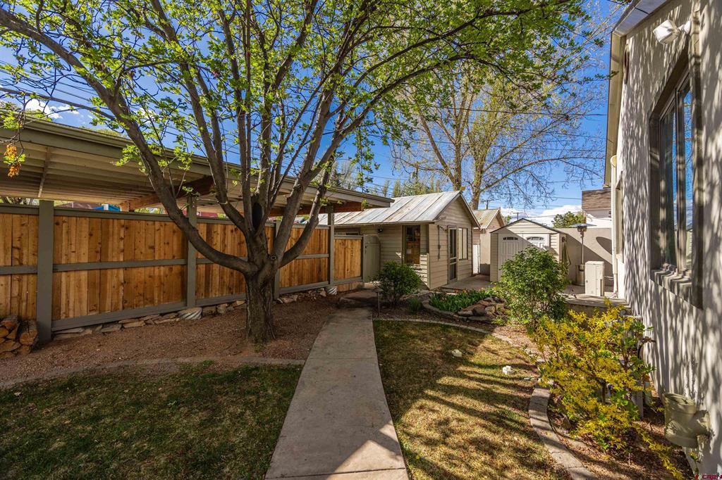 1146 S 2nd Montrose CO 81401