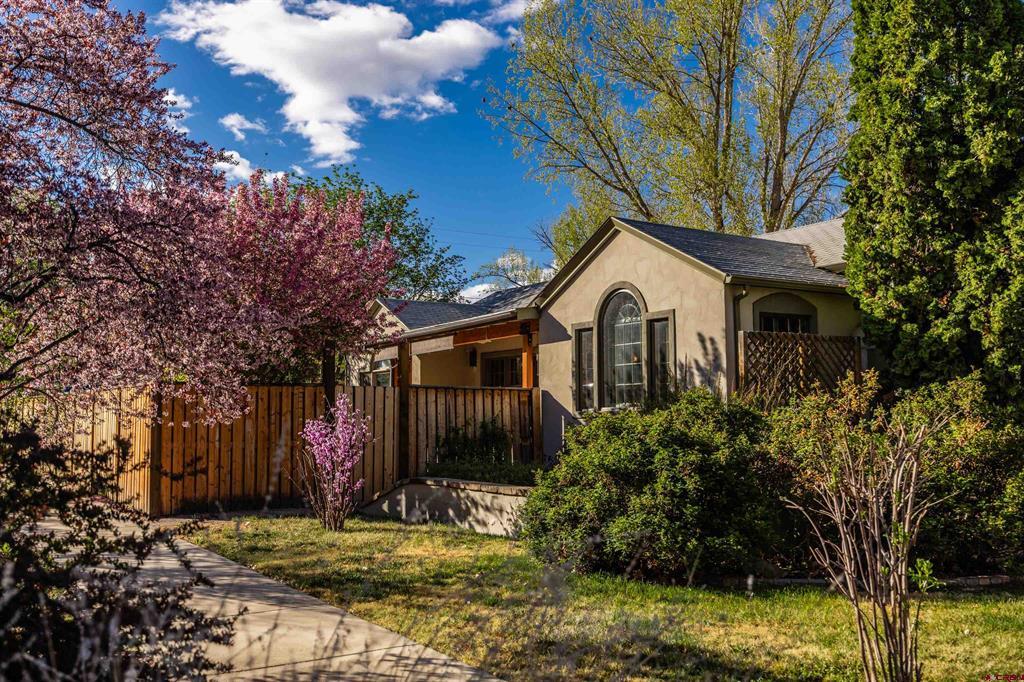 1146 S 2nd Montrose CO 81401