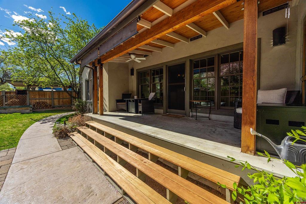 1146 S 2nd Montrose CO 81401