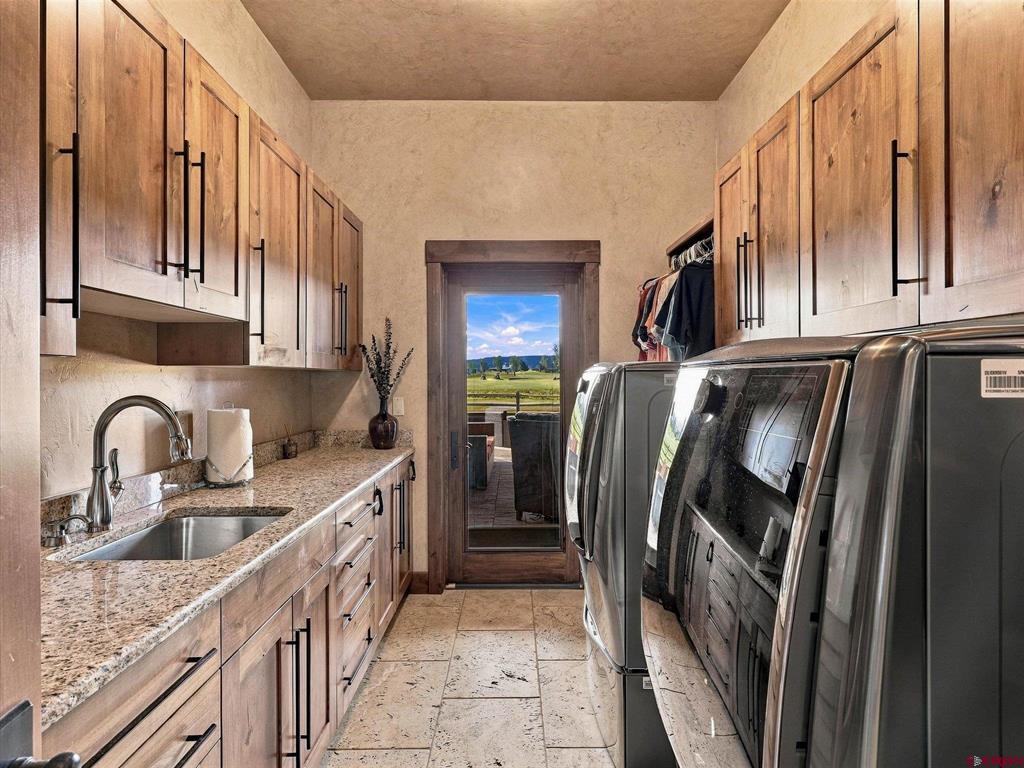 832 Courthouse Peak Lane Montrose CO 81403