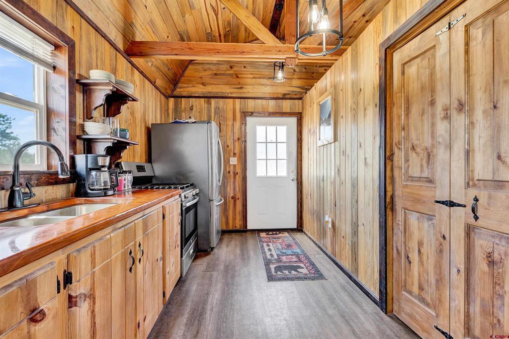 1748 Dave Wood Road Montrose CO 81403