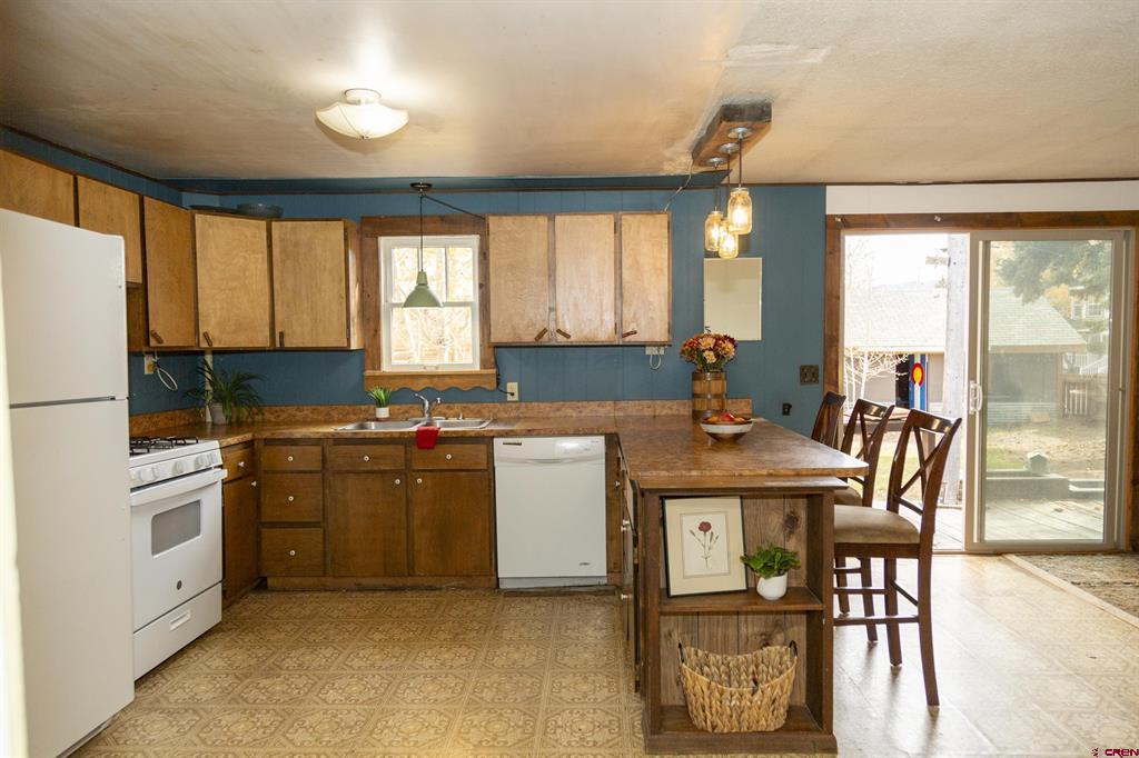 102 E 4th Street Creede CO 81130