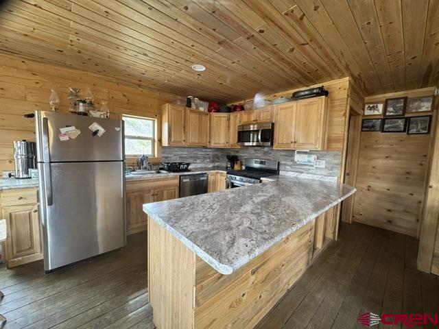 39225 Road C.9 Groundhog CO 81431