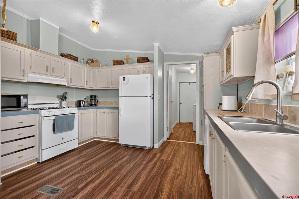 68990 Dales Road Montrose CO 81401