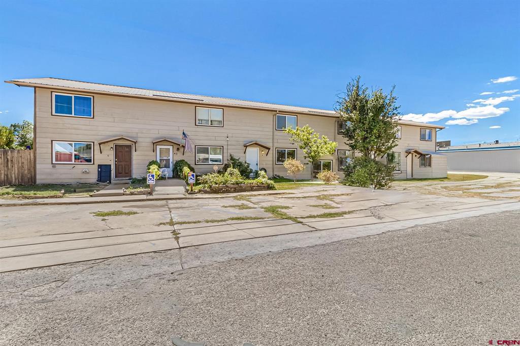 740 N Cascade Avenue Montrose CO 81401