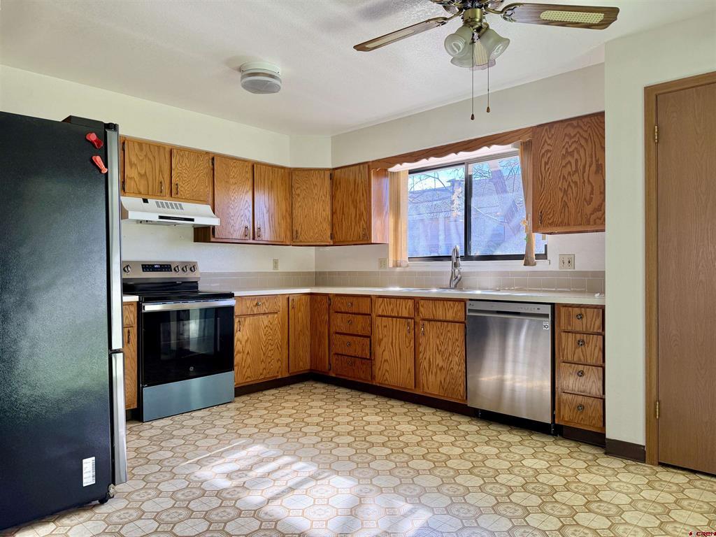 2144 Stratford Drive Montrose CO 81401