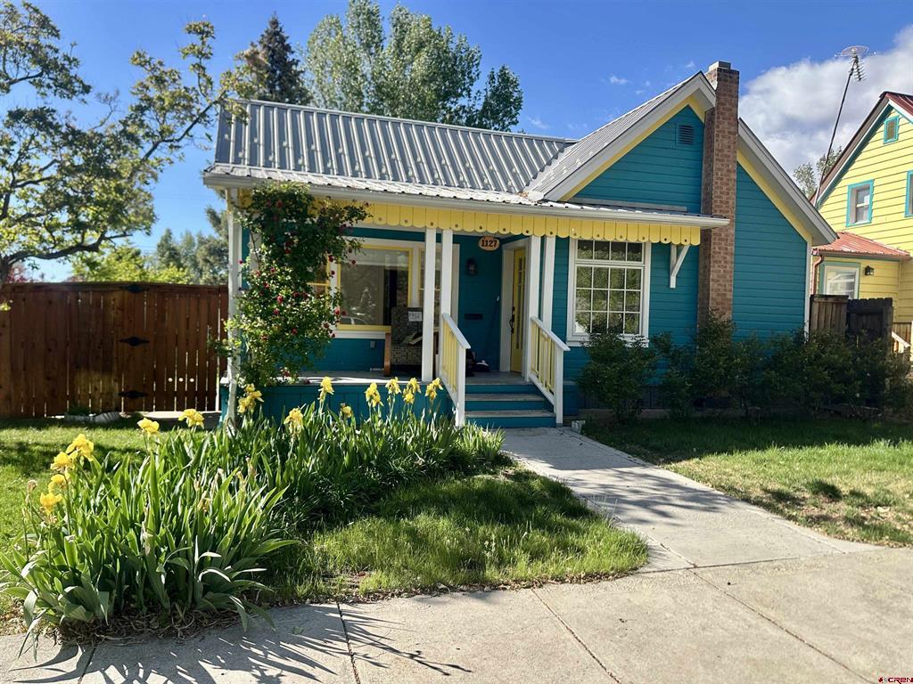 1127 S 3rd Street Montrose CO 81401