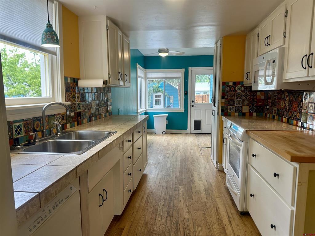 1127 S 3rd Street Montrose CO 81401
