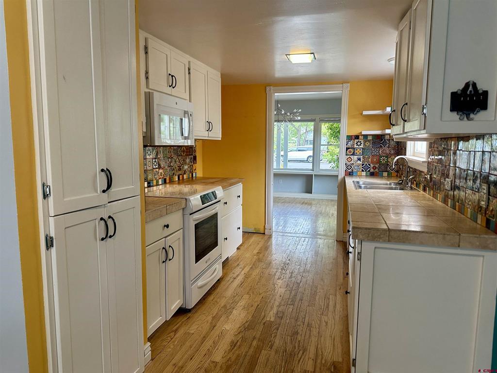 1127 S 3rd Street Montrose CO 81401