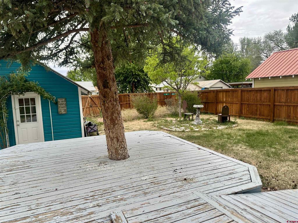 1127 S 3rd Street Montrose CO 81401