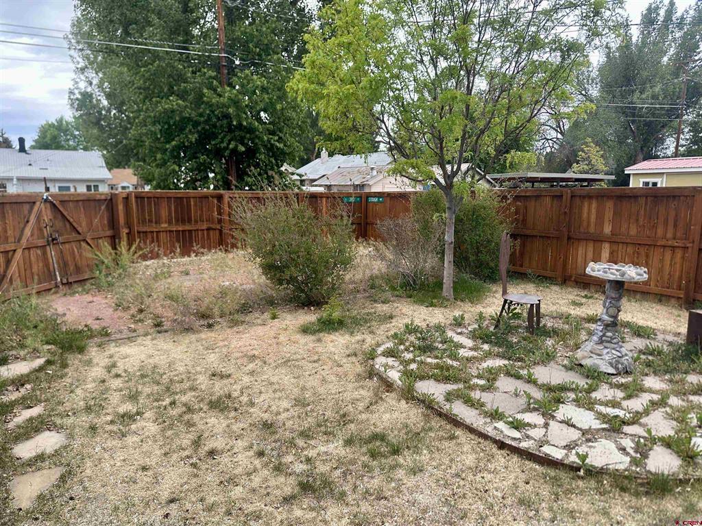 1127 S 3rd Street Montrose CO 81401