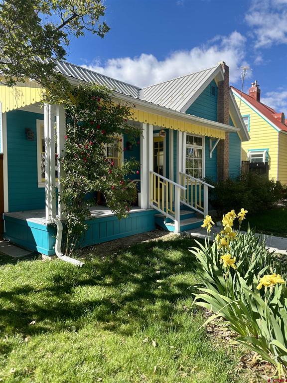 1127 S 3rd Street Montrose CO 81401