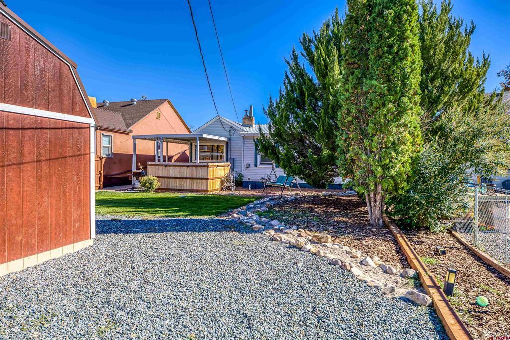 1037 N 1st Street Montrose CO 81401