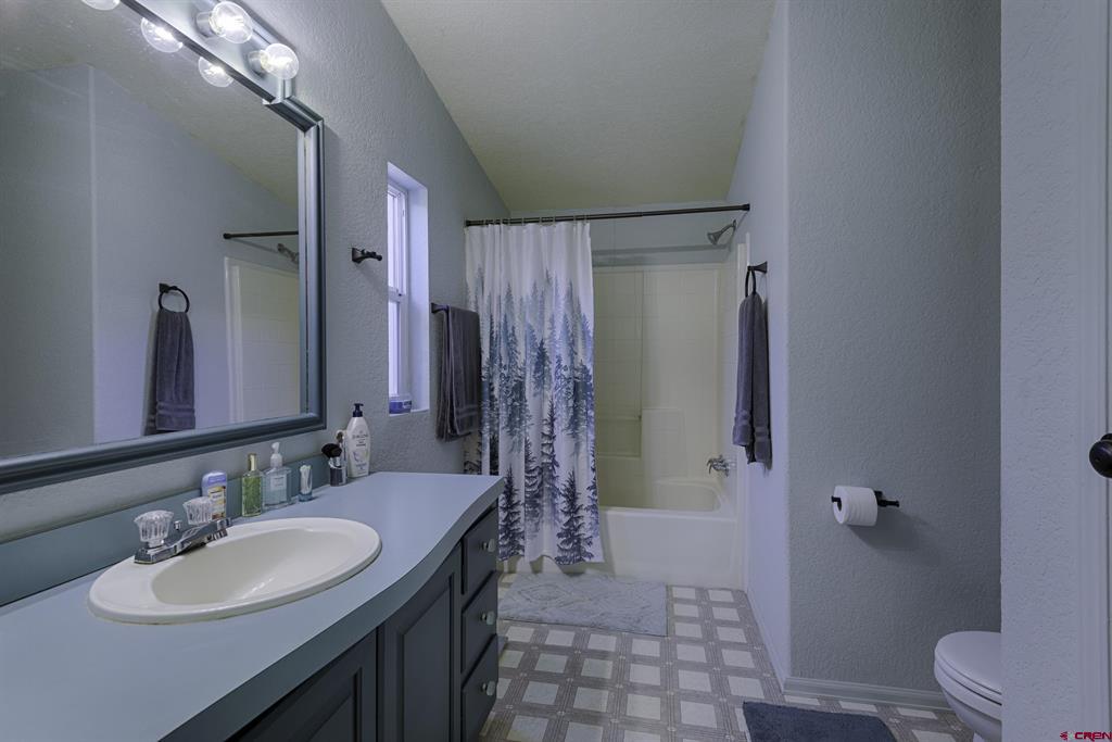 1050 Fruit Park Road Montrose CO 81403