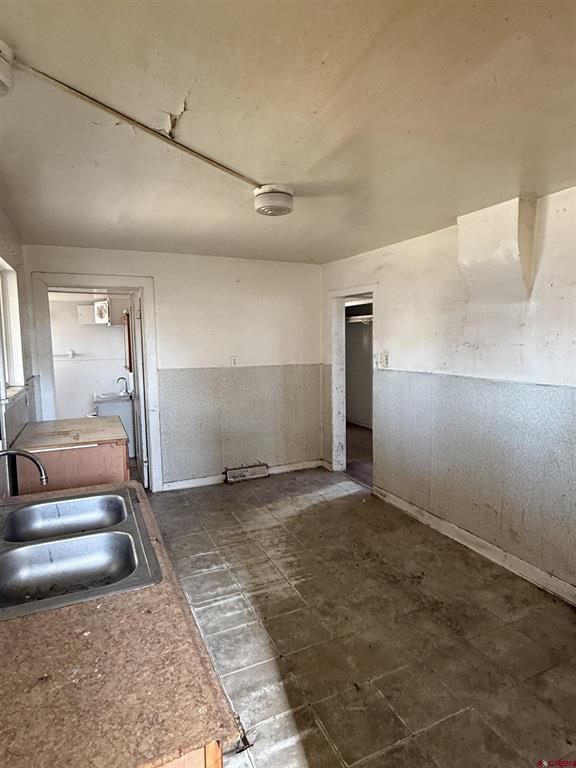 326 W Main Street Montrose CO 81401